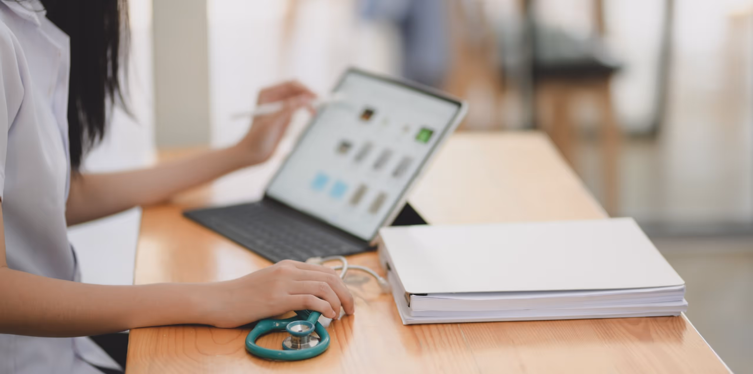 Advantages & Benefits of Telehealth