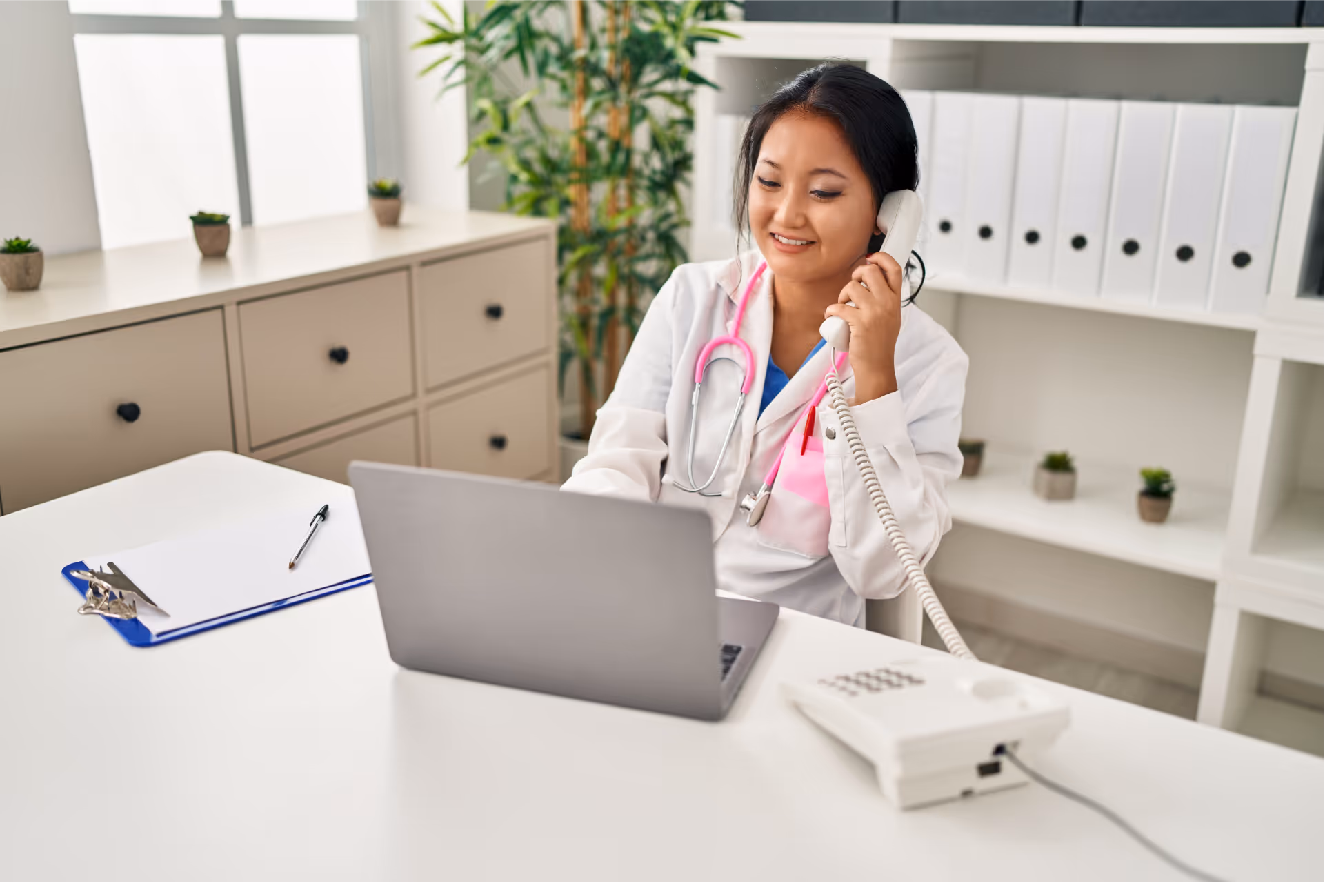 Reduce Call Volume with Patient Secure Texting
